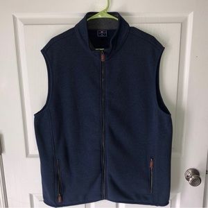 Men’s Vineyard Vines vest size xl